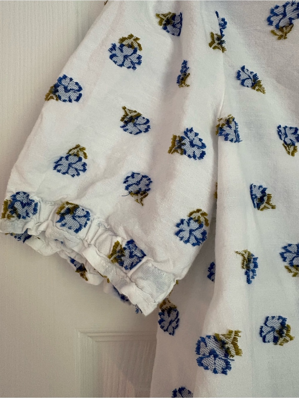 Pilcro Aly Puff Sleeve Blouse - Anthro Like New - Picture 5 of 7